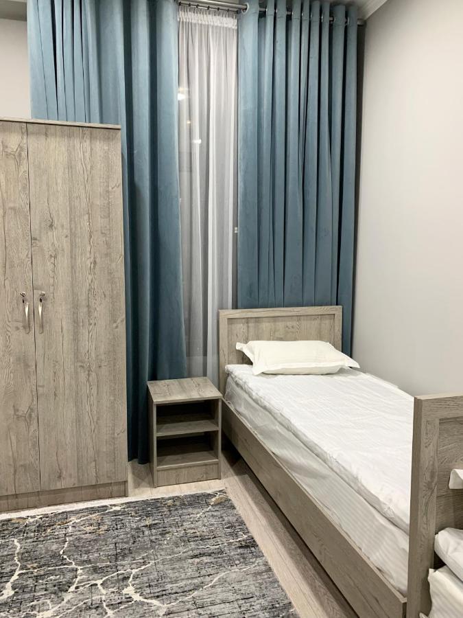 Magistral Hostel Bishkek Bagian luar foto