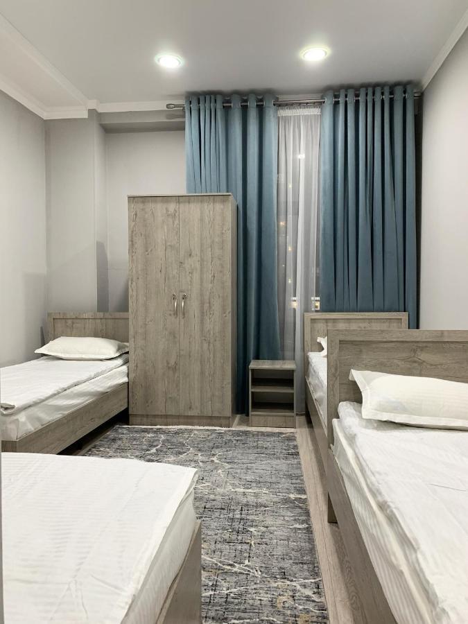 Magistral Hostel Bishkek Bagian luar foto