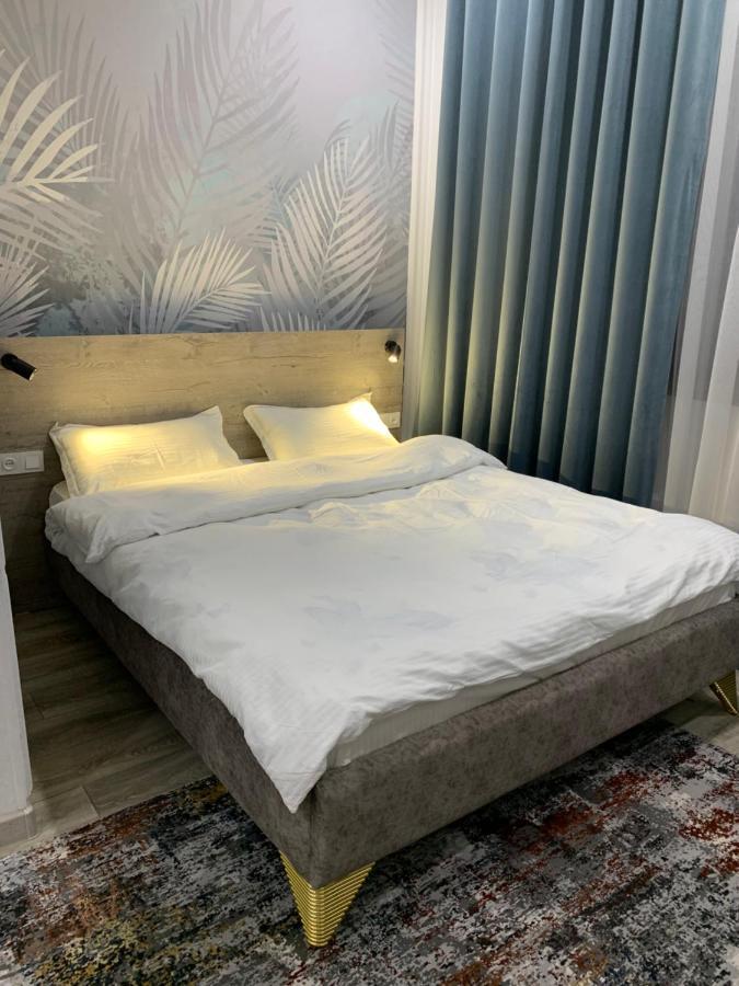 Magistral Hostel Bishkek Bagian luar foto